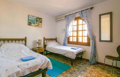 Awesome Home In Oliva With Private Swimming Pool, Can Be Inside Or Outside - Photo 25