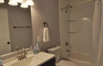 Housepitality - Franklinton Farmhouse- 4 Bedrooms - Foto 19