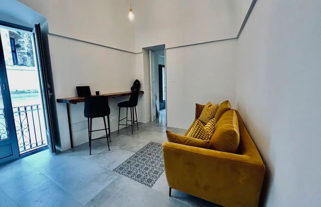 Tiny Townhouse In The Historic Centre - Photo 12