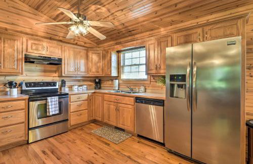 Quiet and Cozy Omaha Cabin about 20 Mi to Branson! - Foto 9