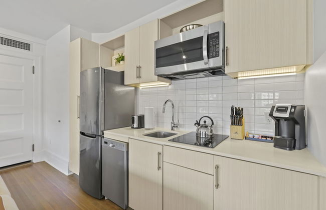 Placemakr Dupont Circle - Photo 22