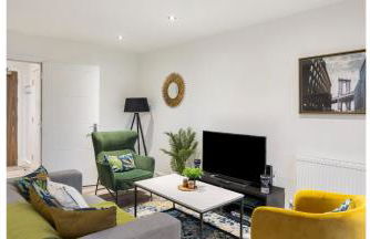 A Splash of Color: Spacious & Funky 3-BR Flat - Foto 4
