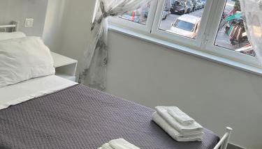 Dimora di Antonietta Room - near Train Station & Wi-Fi - Foto 5