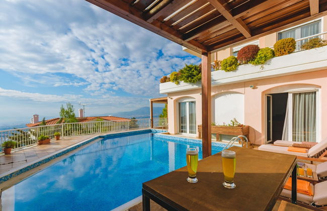 Villa Politia - Foto 1