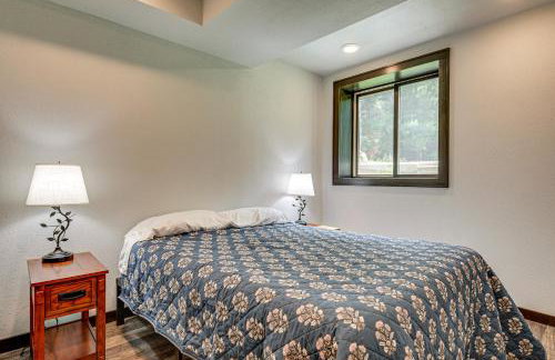 Dock, Fire Pit Historic Lakefront Cabin in Mercer - Foto 24