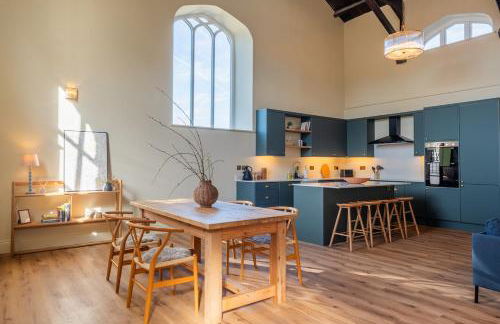 Luxury Riverside Duplex Apartment for 4 - Photo 17