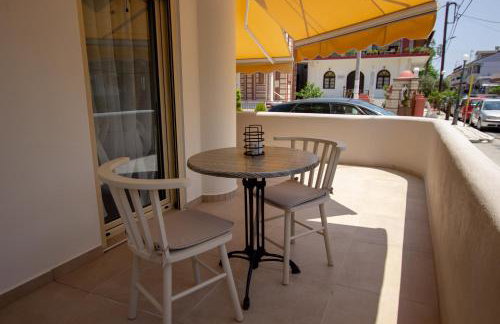 KyMa Studios and Suites - Photo 54