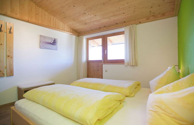 Gorgeous Chalet with Hot Tub in Tyrol - Foto 3