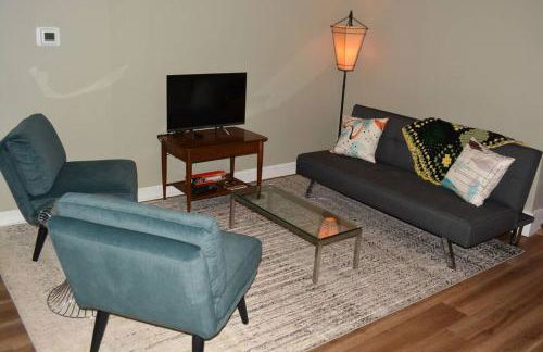 Eco Friendly Home by Cincy w Office Space - Foto 3