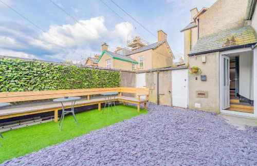 Snowdon House, 8 bedrooms, sleep 16, close to Blackrock Sand - Photo 36