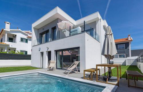 Poolside oasis by Caparica beach - Foto 1