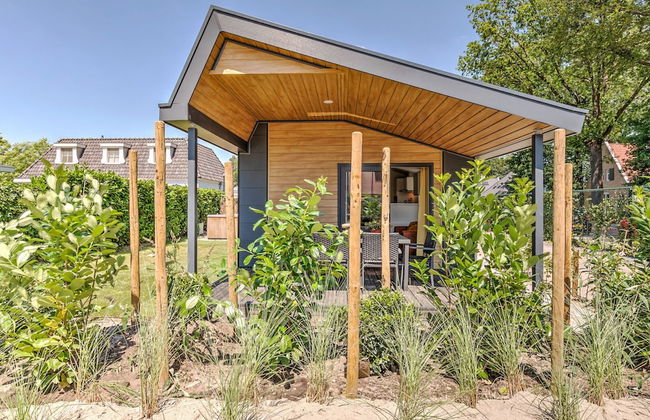 Lovely Holiday Home in Kaatsheuvel With Bubble Bath - Photo 2