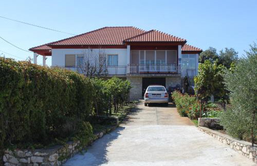 Apartments with a parking space Ugljan - 8404 - Foto 2