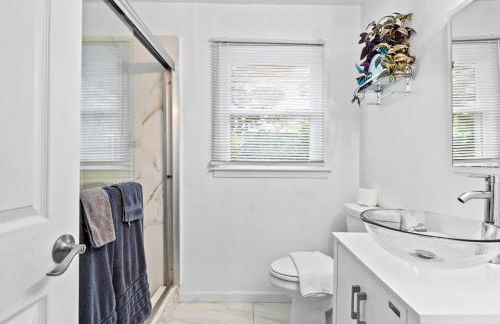 Lilburn Gateway with Game Loft, Fire Pit, Stone Mountain - Foto 47