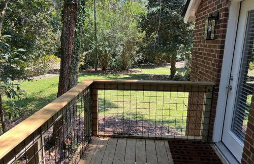 The Carriage House - Photo 3