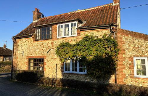 Pilgrims - Traditional flint cottage with open fire - Foto 25