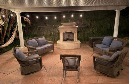 Riverside Views & Pool Retreat - Foto 17