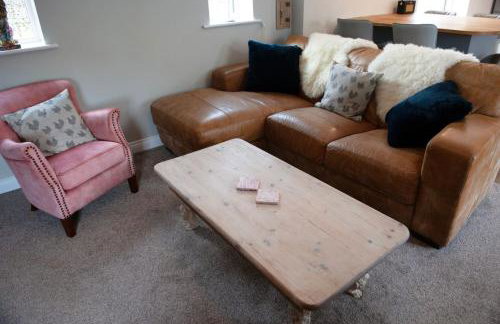 Relaxing pet friendly rural retreat - Photo 12