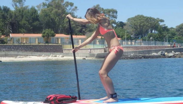 Pagayer le long de la côte de Lisbonne