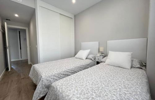 Los Álamos Breeze - 3BR Beach Apt - Free Parking - Salt Pool - Next to the Beach - Foto 14