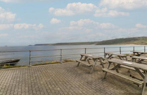 Harbour Studio - Photo 22