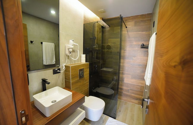 Lakeside Residence - Photo 34