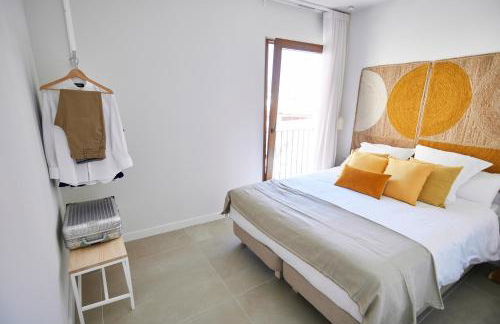 Slow Home Apartments - Photo 56