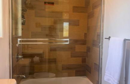 LA Dream Gem - Beautiful Home with Spa - Foto 38