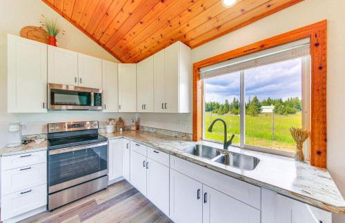 Peaceful Bonners Ferry Cabin with Deck and Mtn Views! - Foto 7