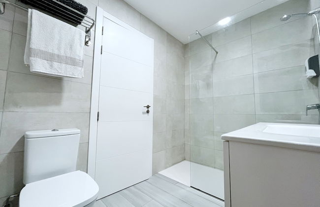 Superior Apartment Sleeps 2 With Pool - Foto 8