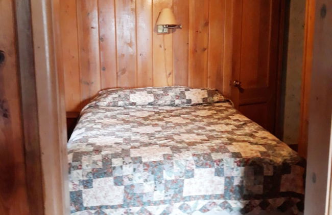 Pine Rest Cabins - Photo 15