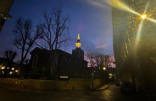 CB53 Tower Bridge Townhouse 2 bathrooms & Free parking - Photo 22