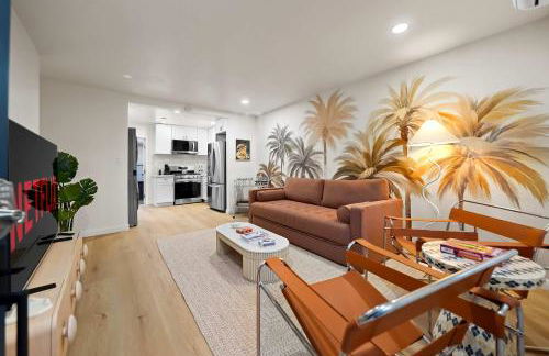 Explore North Park Chic 2br with Fire Pit Sleeps 6 - Foto 8