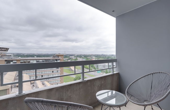Spacious Apartment at Pentagon City - Photo 34