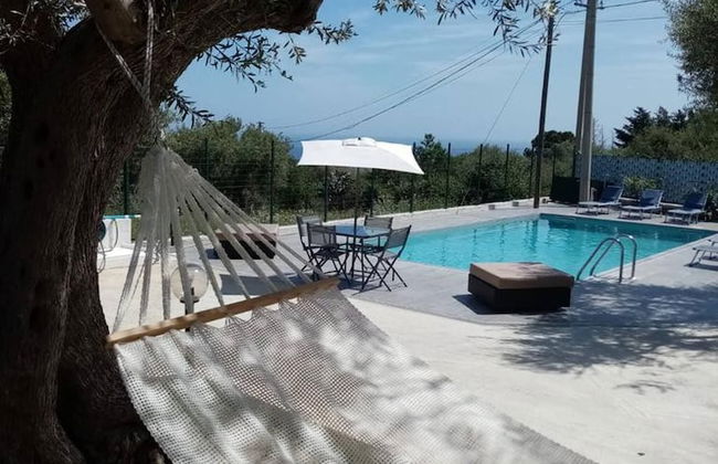 Countryside Villa With Private Pool - Photo 32