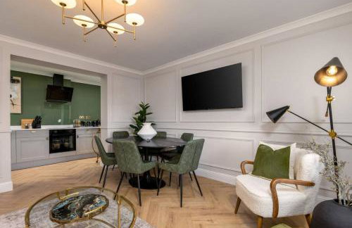 Emerald Suite, The Stirling Residence - Photo 8