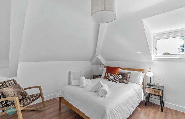 The Penthouse By Pureserviced - Photo 20