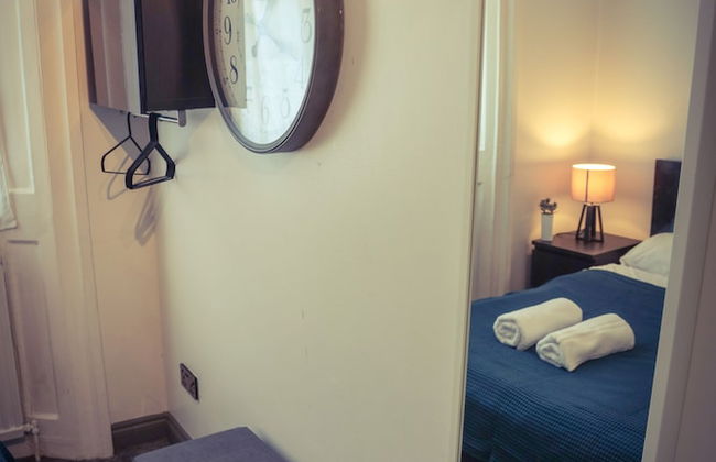 Warren st Apt - Photo 2