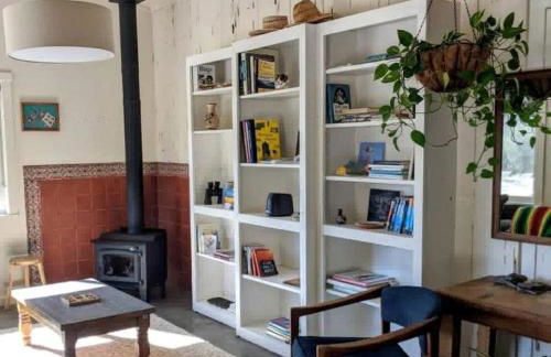 Rustic Cottage Rental with a Hot Tub Perfect for Luxury Camping in Santa Margarita - Foto 20