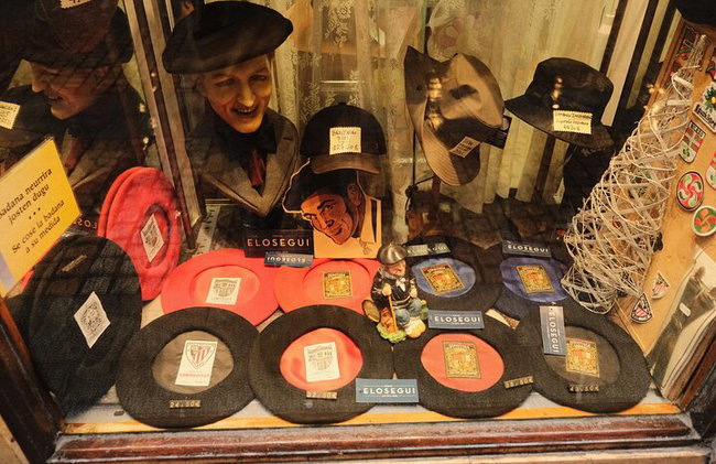 Bilbao Authentic Food Tour mit 9 Pintxos und lokalen Getränken - Foto 15