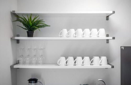 Tranquil Light-Filled Retreat 3BR Ranch - Photo 22