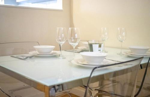 Leeds Vibrant 2 Bedroom Sleeps 4 - Foto 2