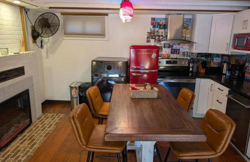 Entire ADU with hottub - Foto 16