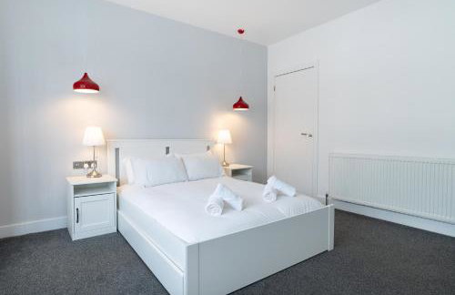 Spacious 5BR, Sleeps 10 Guests in City Centre - Foto 29