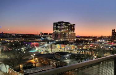 2bdrm/2 King beds/1Air mattress - Photo 27