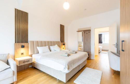 Modern Kudamm Luxury Home with 2 kitches - Foto 6