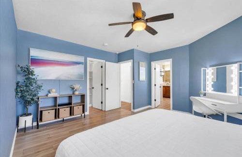 3BR Reno Retreat · Swim Spa & Spring Sunshine - Foto 7