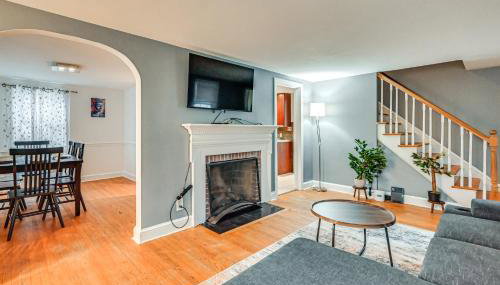 1 Mi to Connecticut River Home with Large Backyard - Foto 5