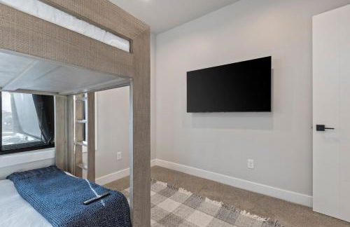 Mountain House PC, Snowy Lake Views Private Hot Tub, New Build, Jordanelle Lake! - Foto 20