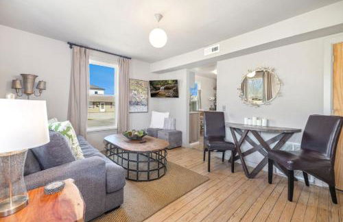 Little Red Roof-1mi to Downtown-Along Bike Trail - Foto 5